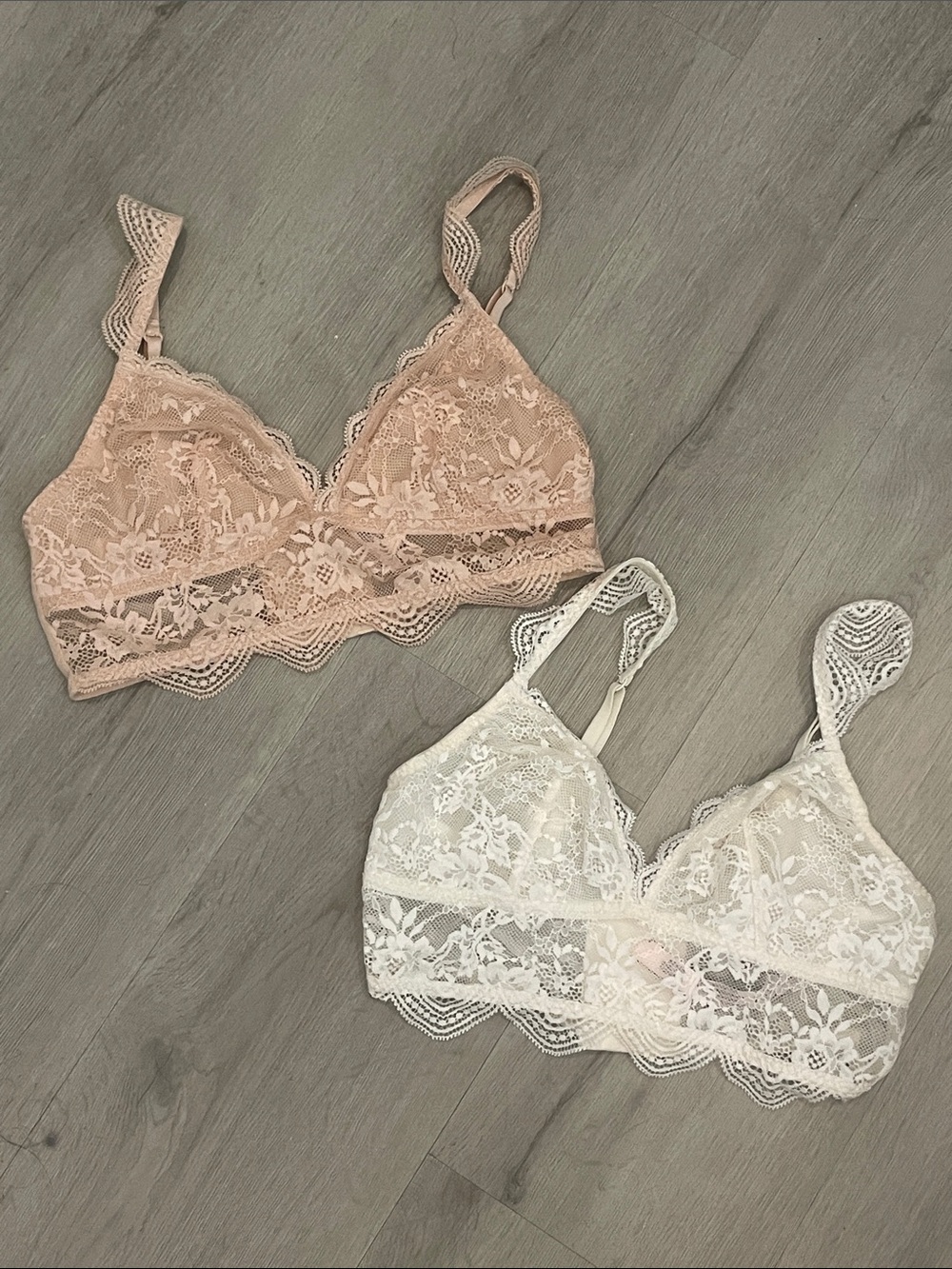 NEW Victoria’s Secret Lace Bralette Set - Blush and White